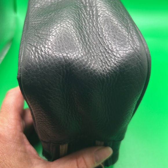 Balenciaga toiletry bag - Picture 12 of 16